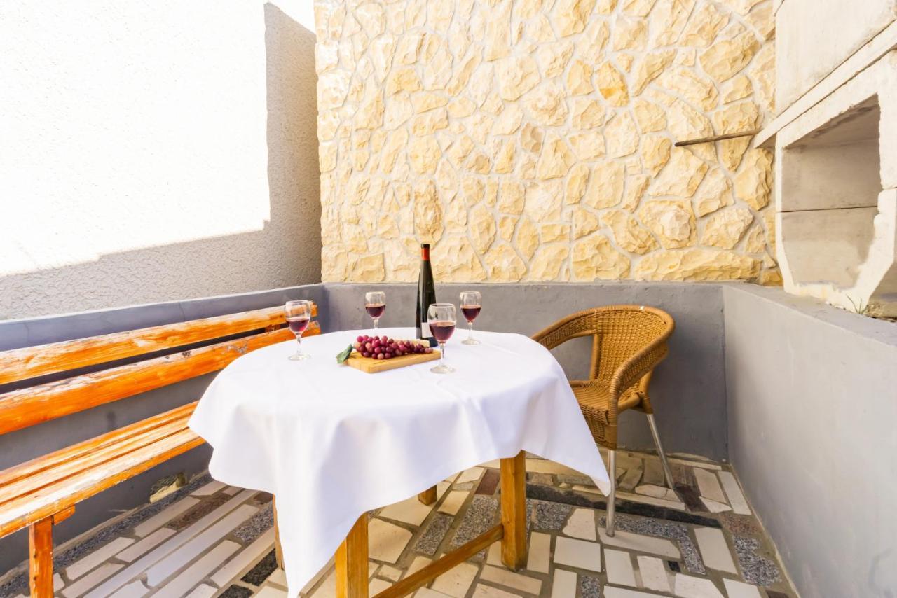 Jasko I Jelica Beautiful View Apartment Метайна Стая снимка
